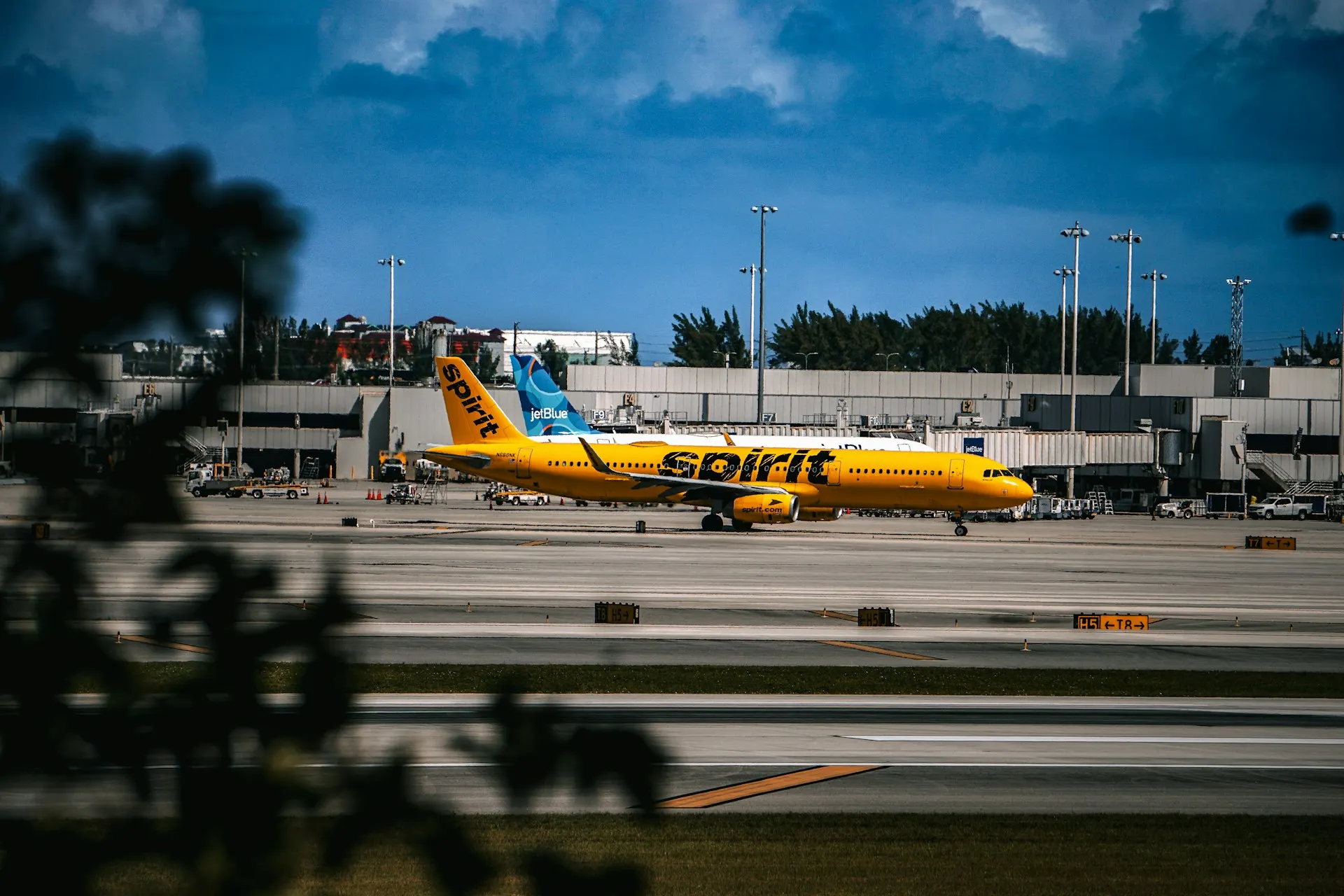 Aircraft and terminal at Fort Lauderdale-Hollywood International Airport